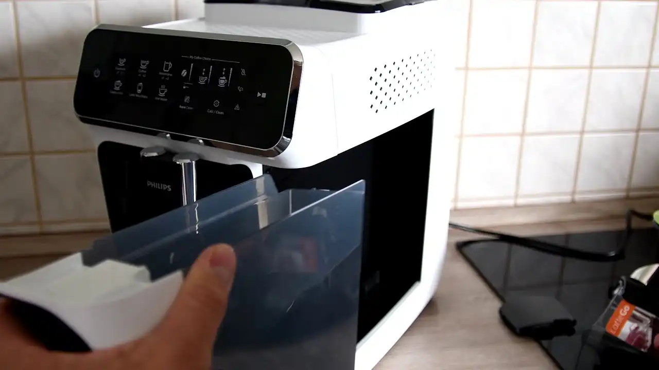 Top 3 espressoare care se curăță singure pe blat de bucătărie